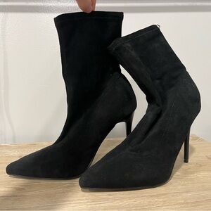 Chic Black Heeled Boots for Women